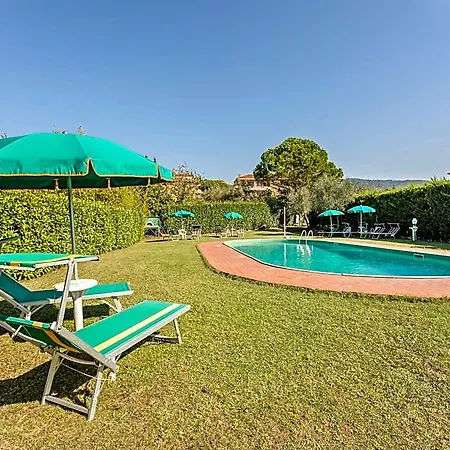 Szálloda Serene Lakeview 4*