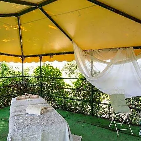 Hotel Serene Lakeview 4*
