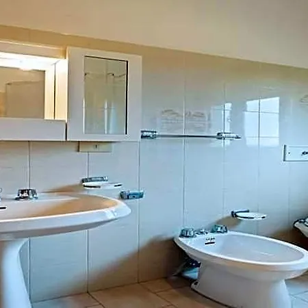 Serene Lakeview 4* Tuoro sul Trasimeno