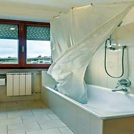 Serene Lakeview 4* Tuoro sul Trasimeno